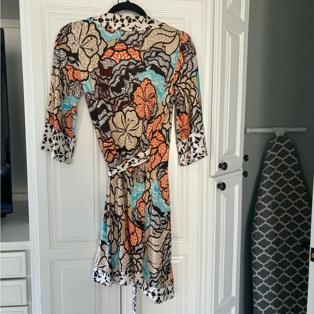 Diane von Furstenberg 100% Silk Brown and Orange Wrap Dress | Size 6 - Picture 2 of 5